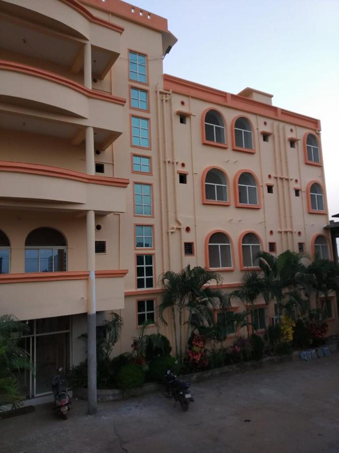 Goroomgo Silicon Residency Puri Near Sea Beach & Temple - Luxurious Room - Lift And Parking Facilities - Best Seller Eksteriør billede