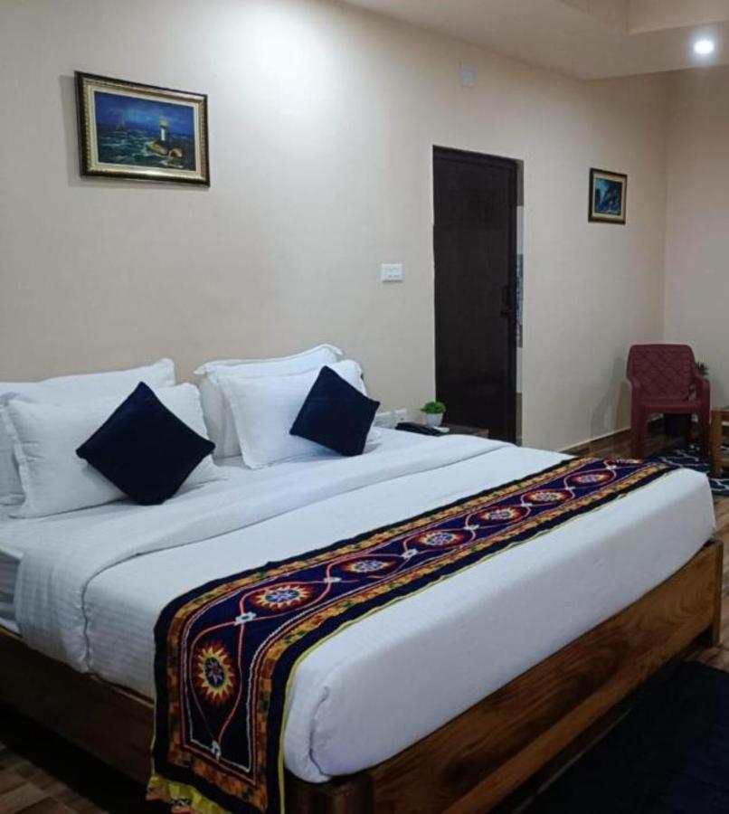Goroomgo Silicon Residency Puri Near Sea Beach & Temple - Luxurious Room - Lift And Parking Facilities - Best Seller Eksteriør billede