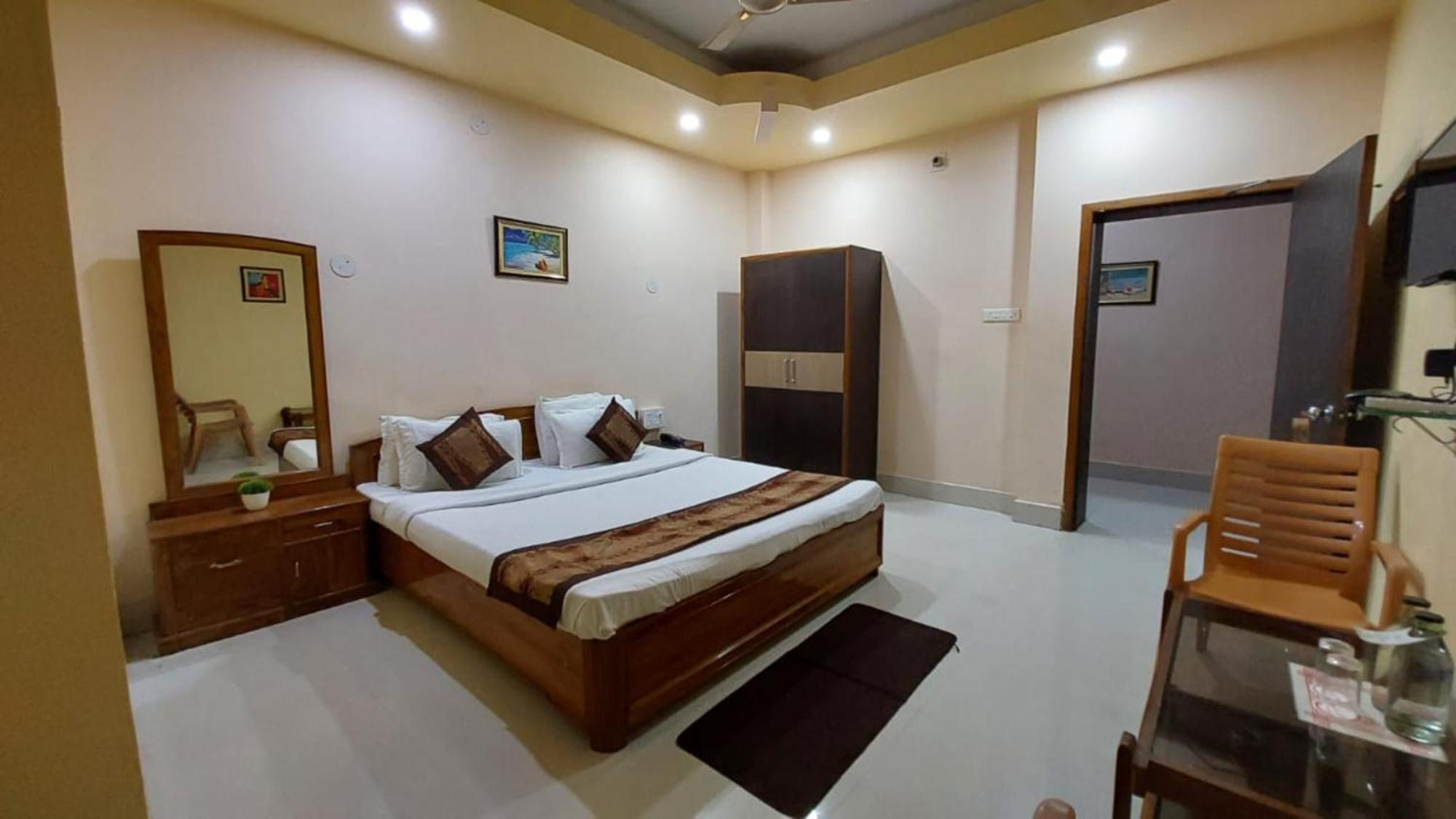 Goroomgo Silicon Residency Puri Near Sea Beach & Temple - Luxurious Room - Lift And Parking Facilities - Best Seller Eksteriør billede