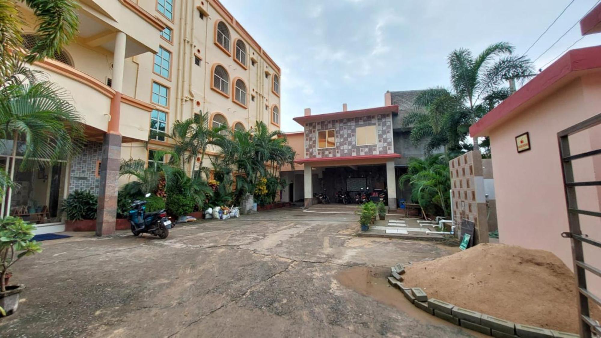 Goroomgo Silicon Residency Puri Near Sea Beach & Temple - Luxurious Room - Lift And Parking Facilities - Best Seller Eksteriør billede