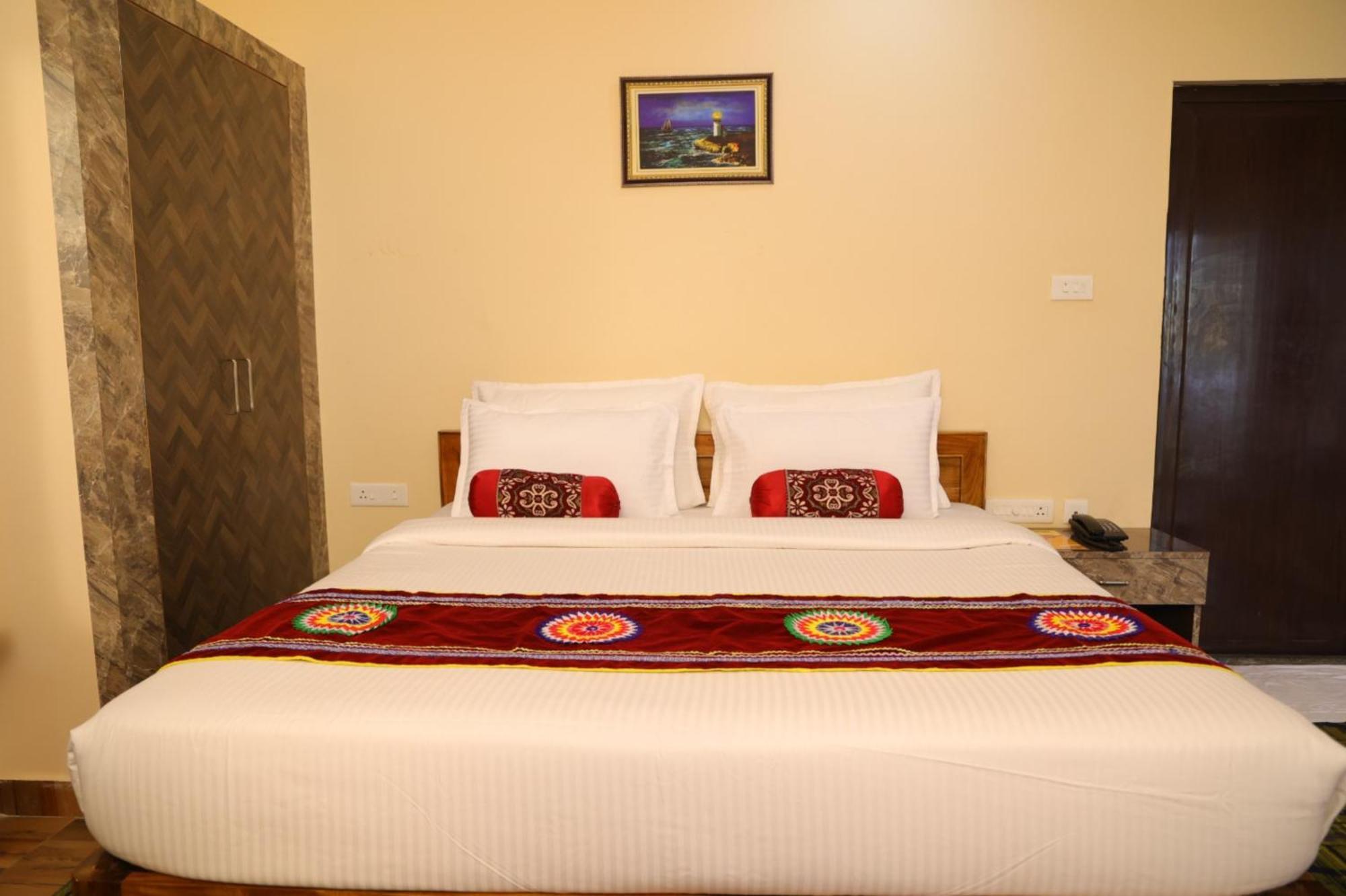 Goroomgo Silicon Residency Puri Near Sea Beach & Temple - Luxurious Room - Lift And Parking Facilities - Best Seller Eksteriør billede