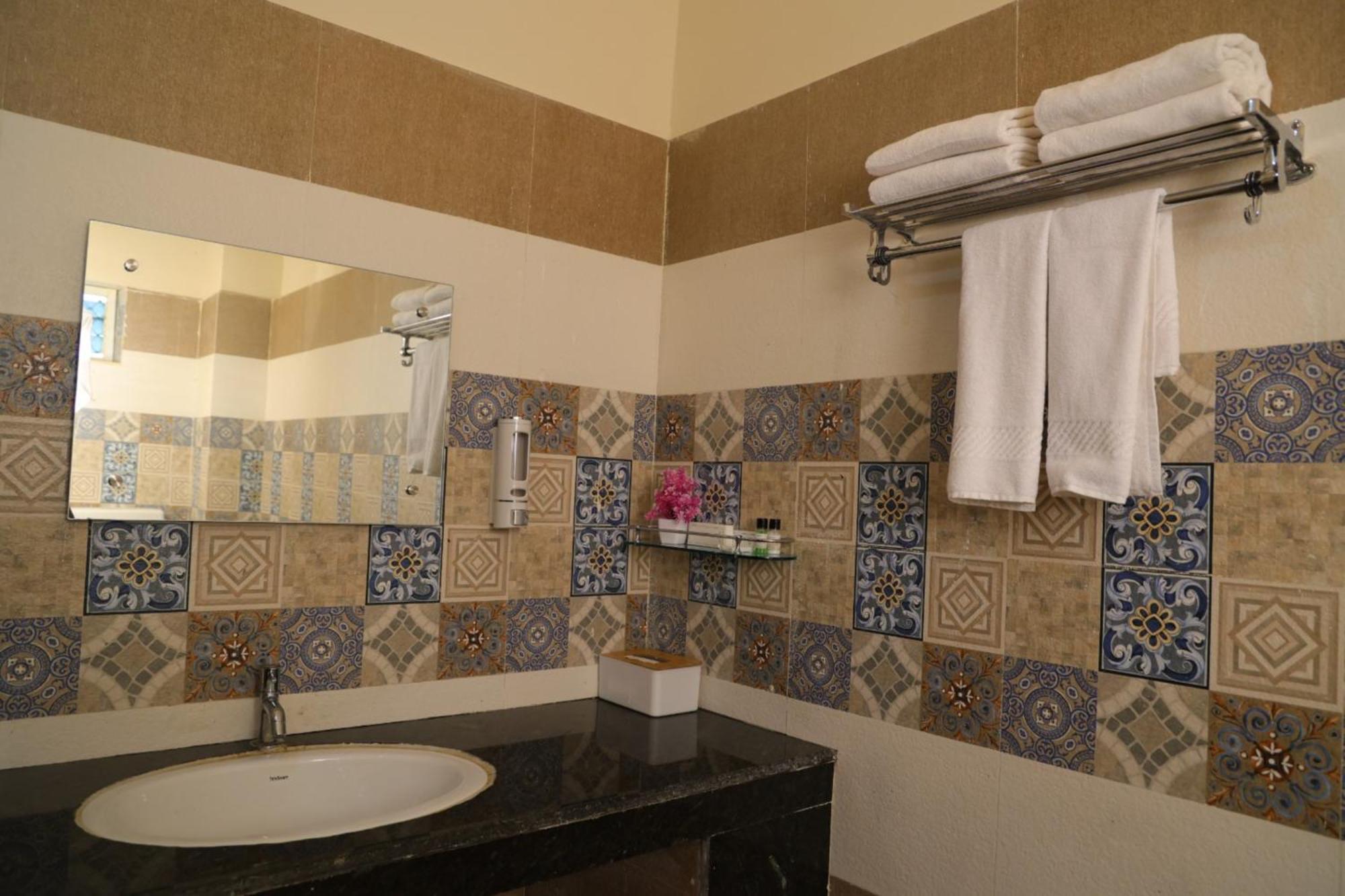 Goroomgo Silicon Residency Puri Near Sea Beach & Temple - Luxurious Room - Lift And Parking Facilities - Best Seller Eksteriør billede